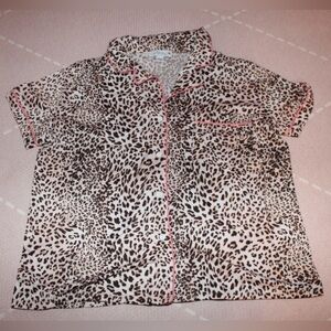 In bloom by Jonquil Women’s Medium Leopard Pajama Top